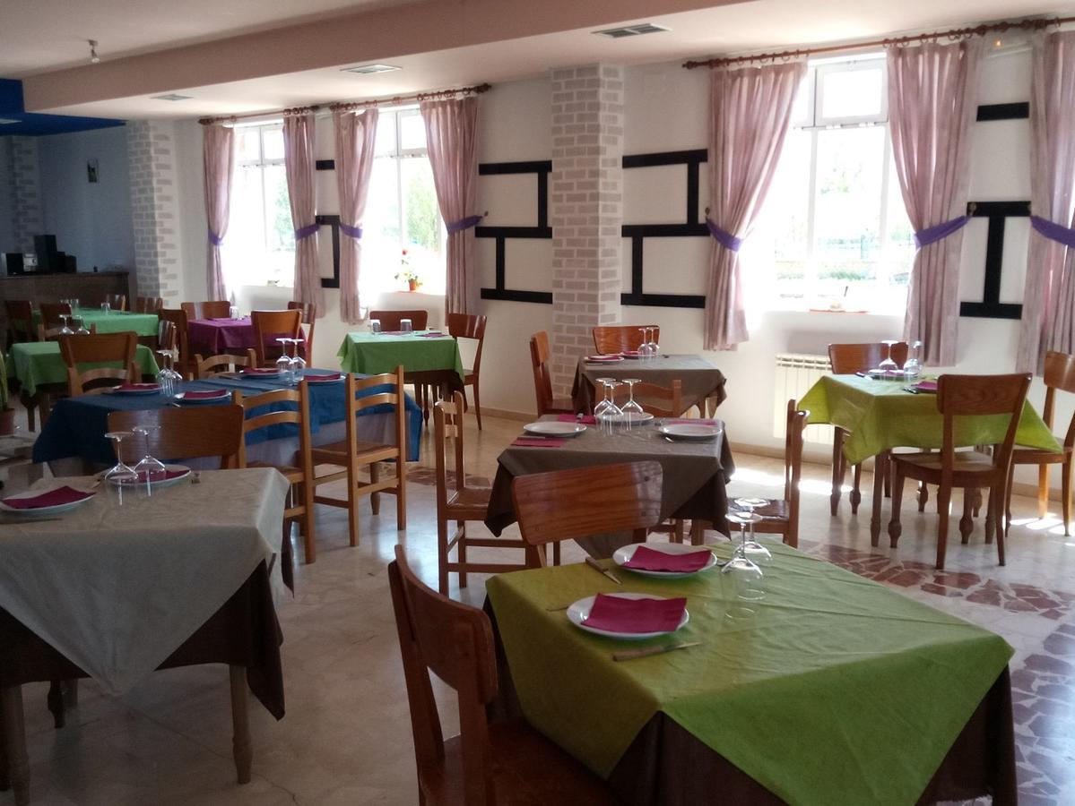 Hostal El Tropezon Matallana de Valmadrigal Exteriér fotografie