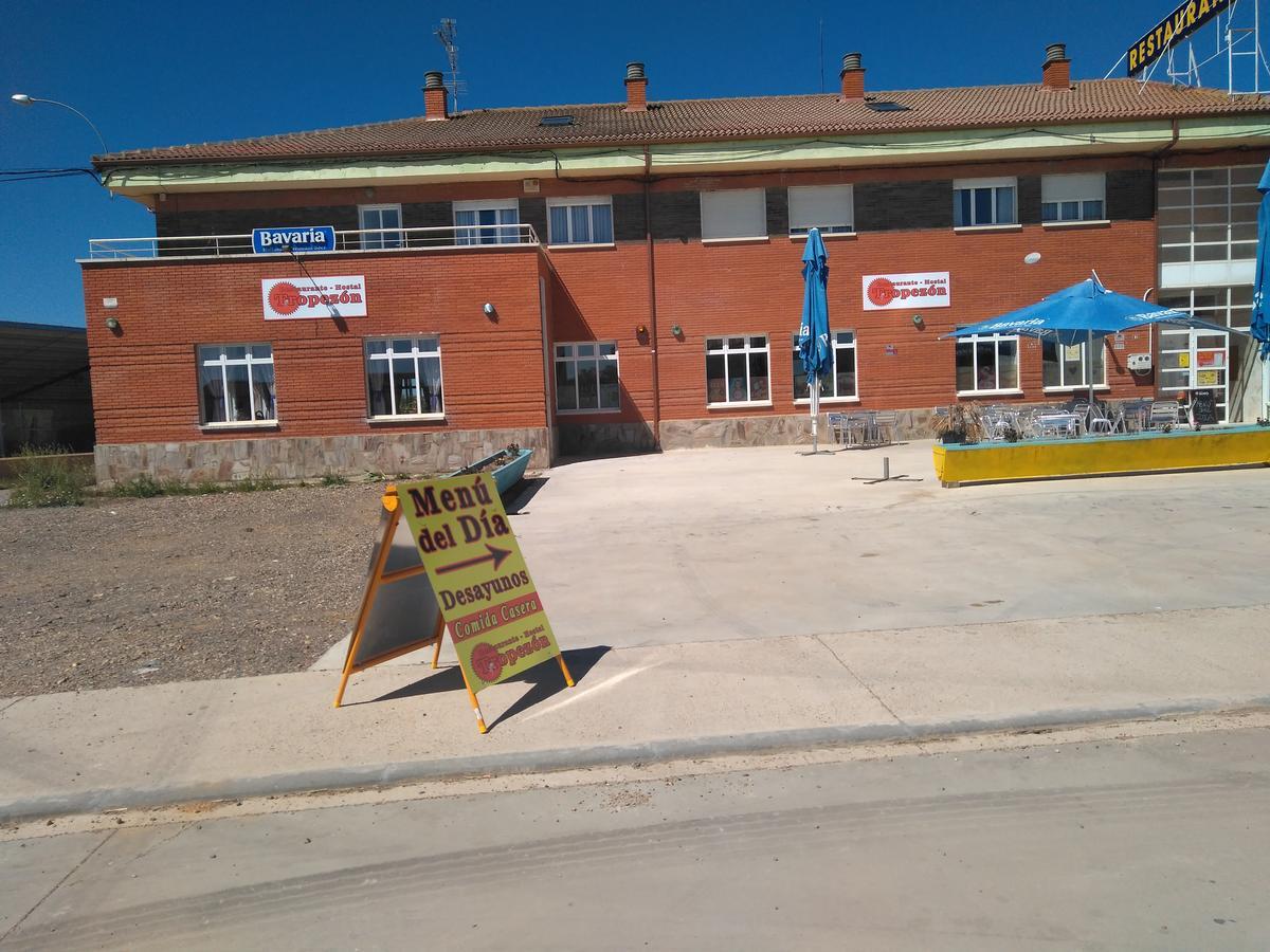 Hostal El Tropezon Matallana de Valmadrigal Exteriér fotografie