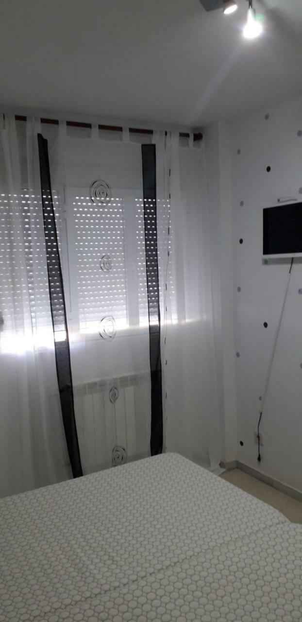 Hostal El Tropezon Matallana de Valmadrigal Exteriér fotografie